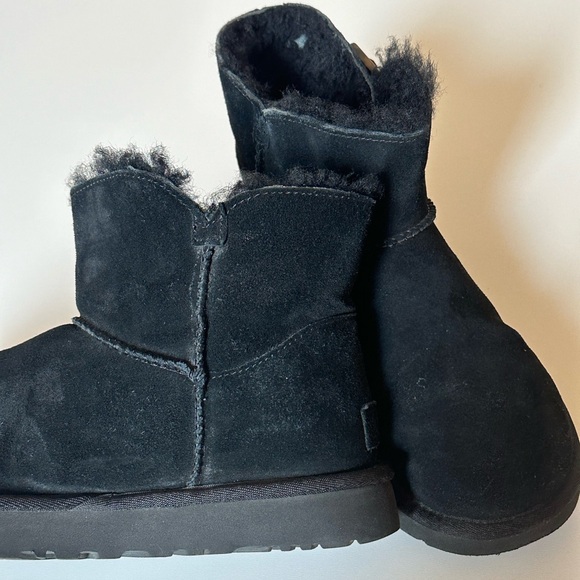 Authentic Ugg Classic Mini Bailey Side Buckle Boots - Picture 16 of 16